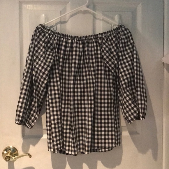 oversized off the shoulder  gingham top - Picture 2 of 3